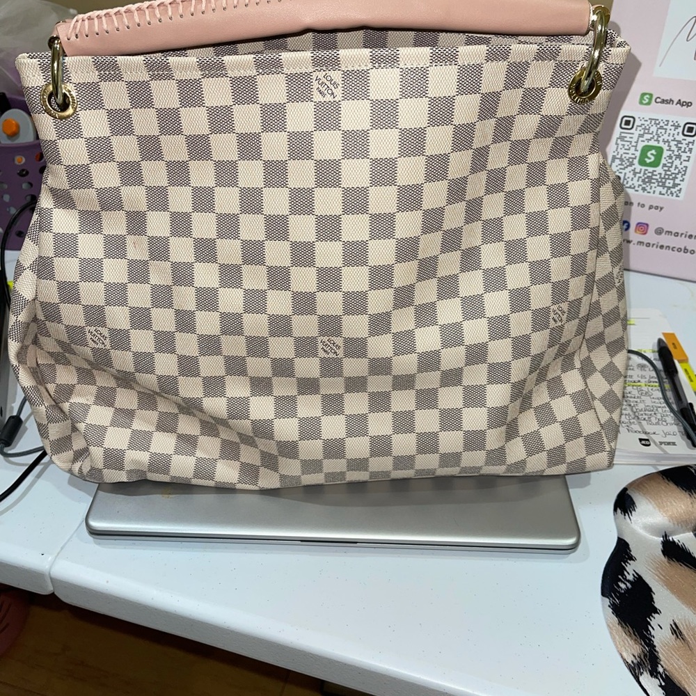 Vanilla Artsy Bag NWT